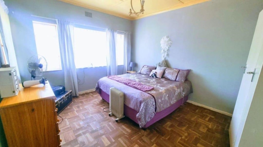 3 Bedroom Property for Sale in Linmeyer Gauteng