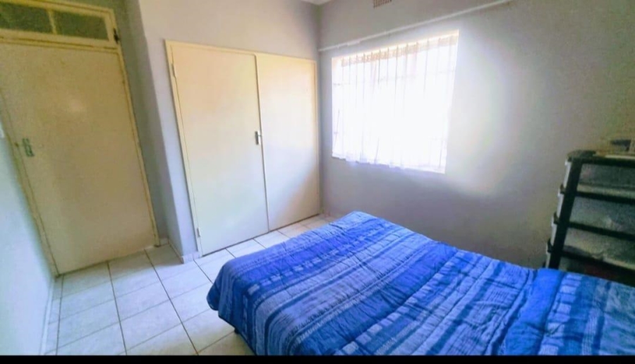3 Bedroom Property for Sale in Linmeyer Gauteng