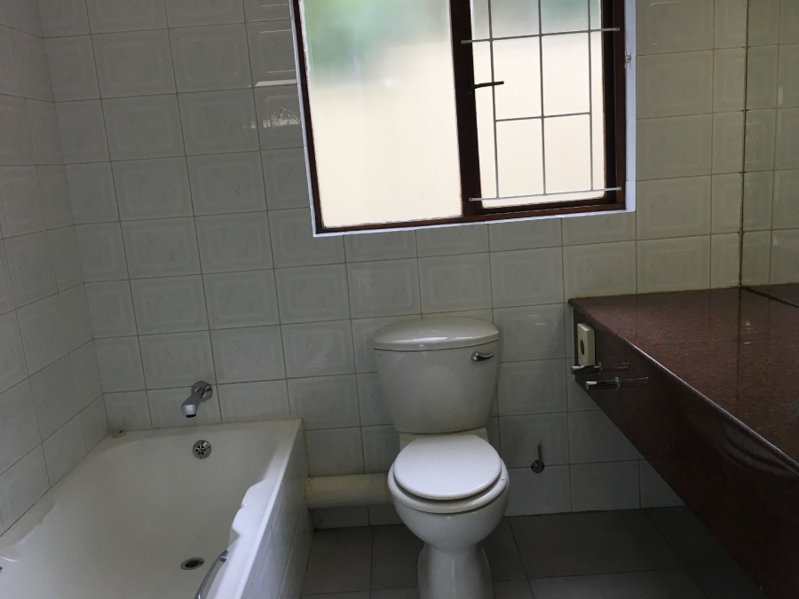 To Let 1 Bedroom Property for Rent in Melrose North Gauteng