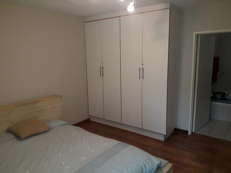 To Let 1 Bedroom Property for Rent in Melrose North Gauteng