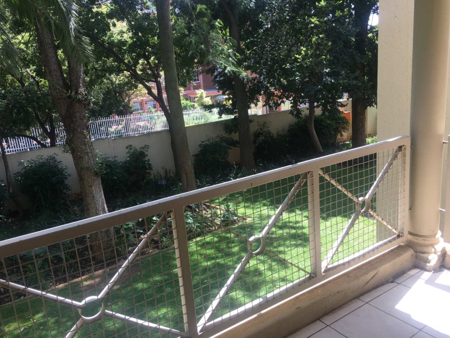 To Let 1 Bedroom Property for Rent in Melrose North Gauteng