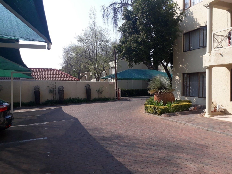 To Let 1 Bedroom Property for Rent in Melrose North Gauteng