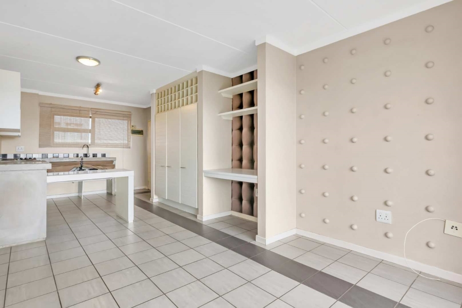 To Let 2 Bedroom Property for Rent in Dainfern Gauteng