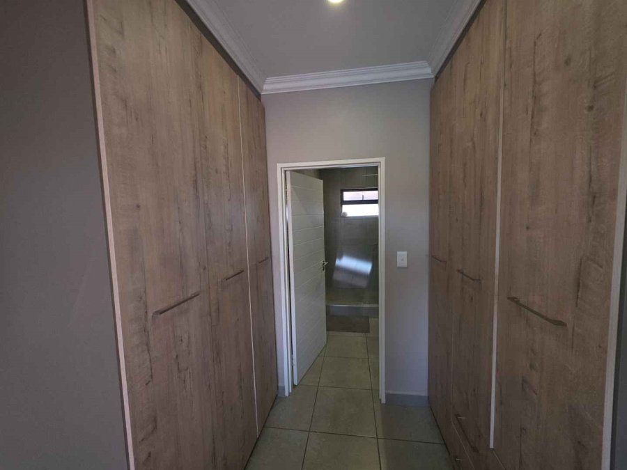 To Let 2 Bedroom Property for Rent in Six Fountains Residential Estate Gauteng