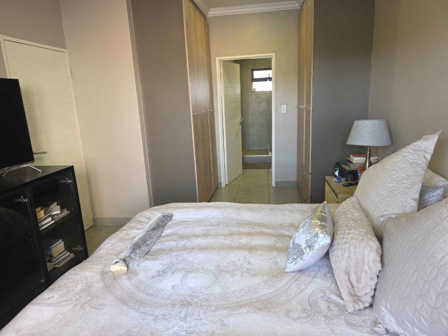 To Let 2 Bedroom Property for Rent in Six Fountains Residential Estate Gauteng