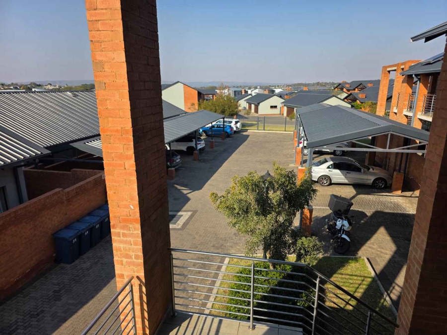 To Let 2 Bedroom Property for Rent in Six Fountains Residential Estate Gauteng