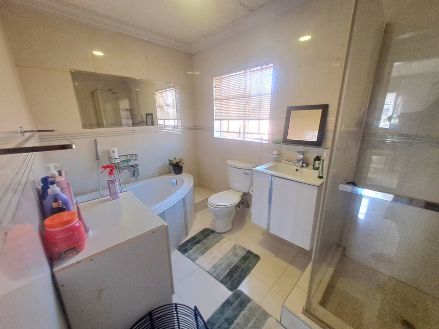 To Let 0 Bedroom Property for Rent in Meyerspark Gauteng