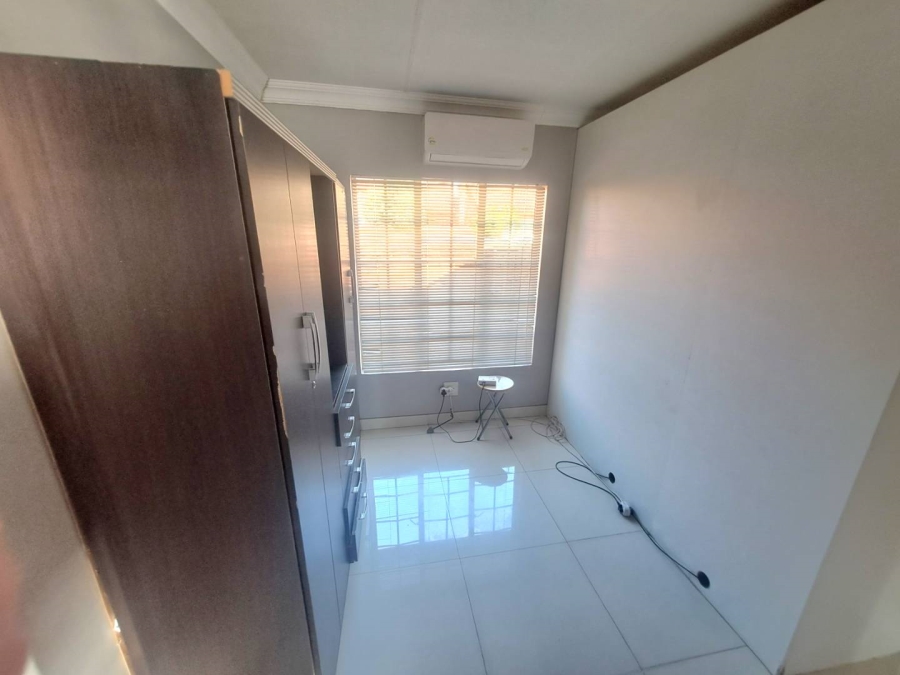 To Let 0 Bedroom Property for Rent in Meyerspark Gauteng