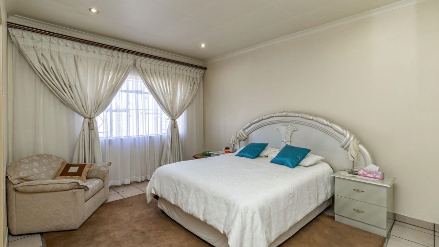 3 Bedroom Property for Sale in Rynsoord Gauteng