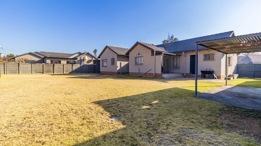 3 Bedroom Property for Sale in Rynsoord Gauteng