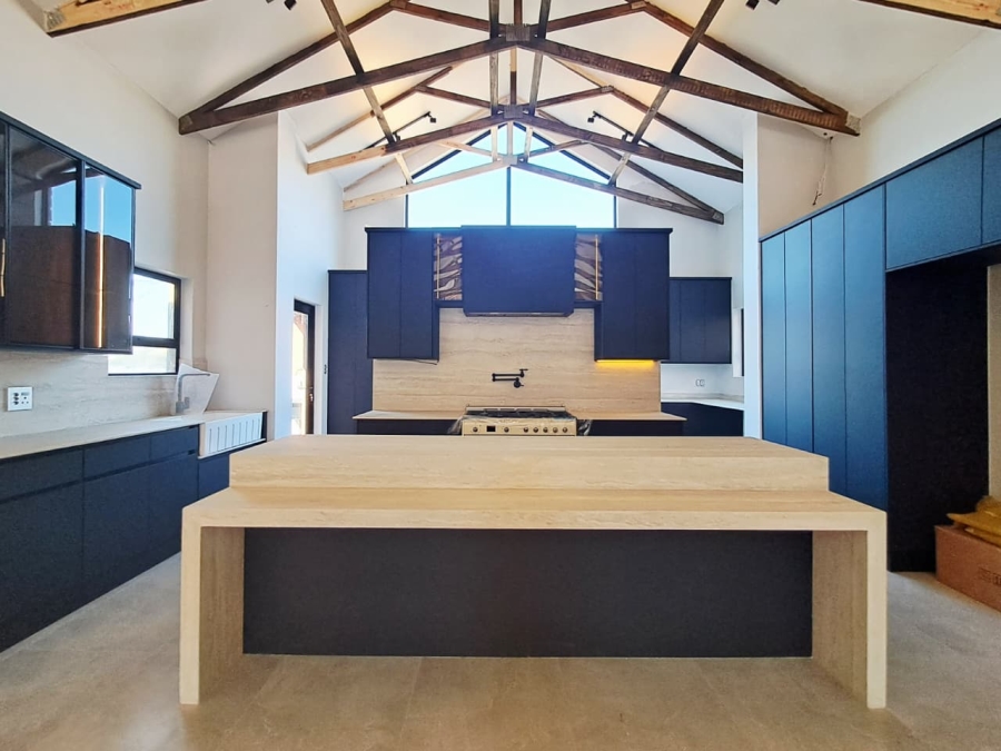 5 Bedroom Property for Sale in Atholl Gauteng