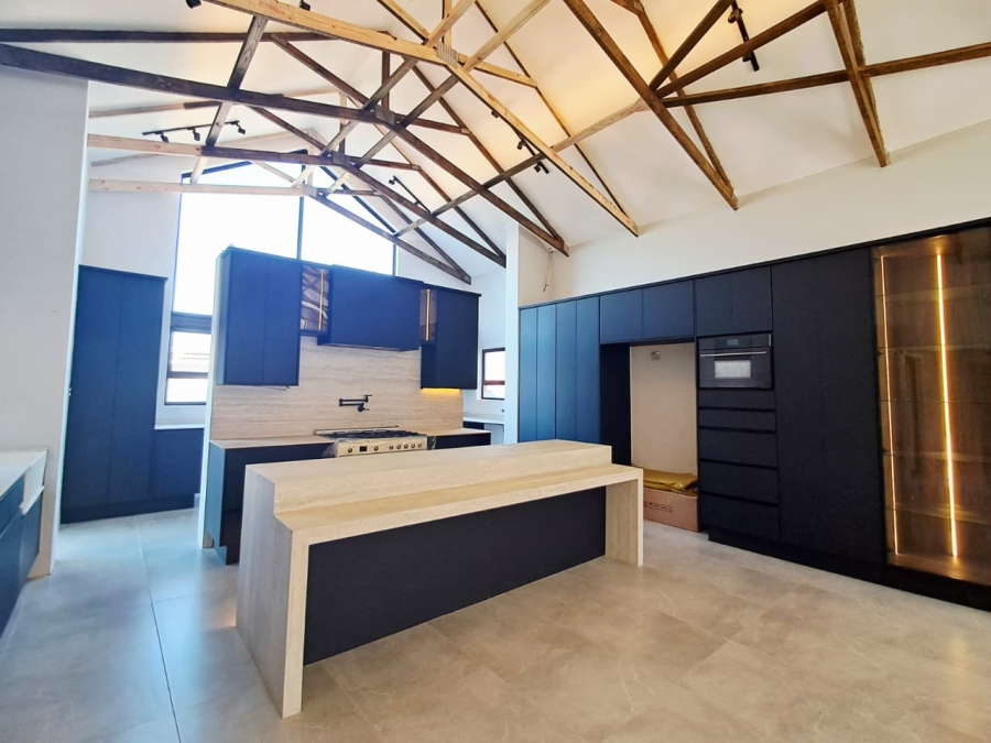 5 Bedroom Property for Sale in Atholl Gauteng
