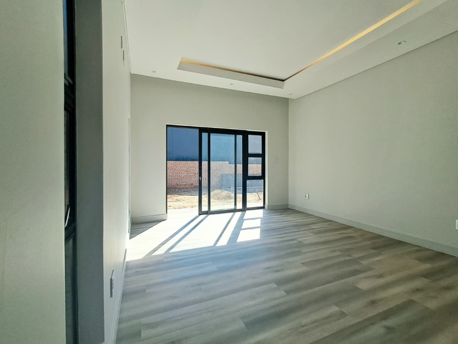 5 Bedroom Property for Sale in Atholl Gauteng