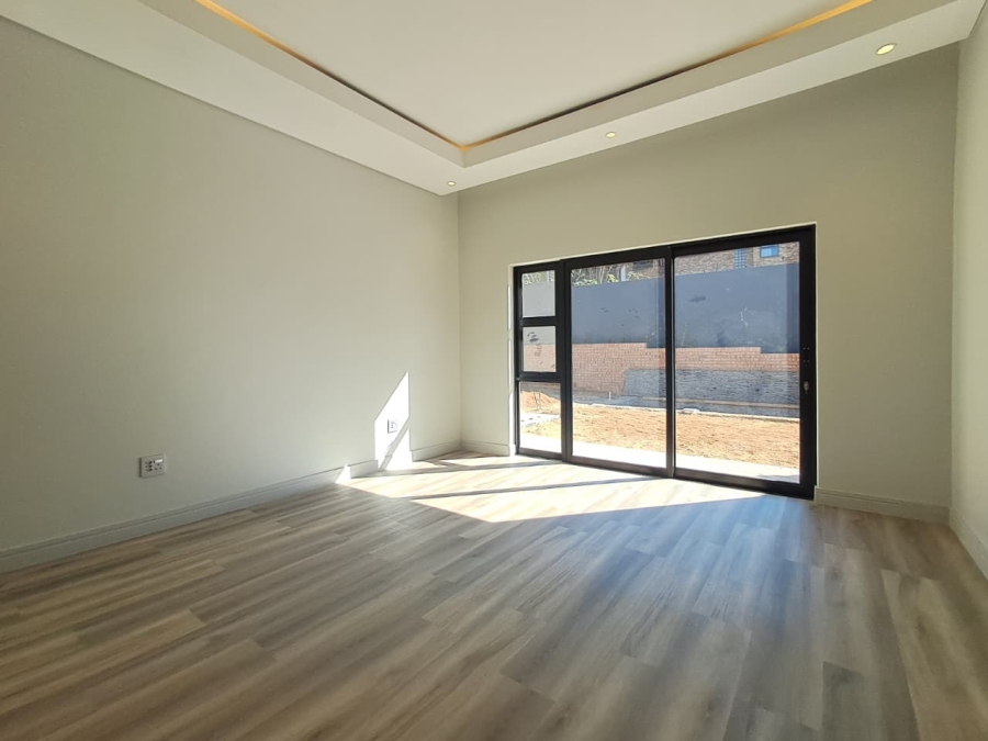 5 Bedroom Property for Sale in Atholl Gauteng