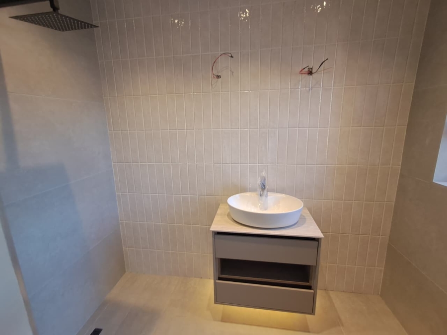 5 Bedroom Property for Sale in Atholl Gauteng