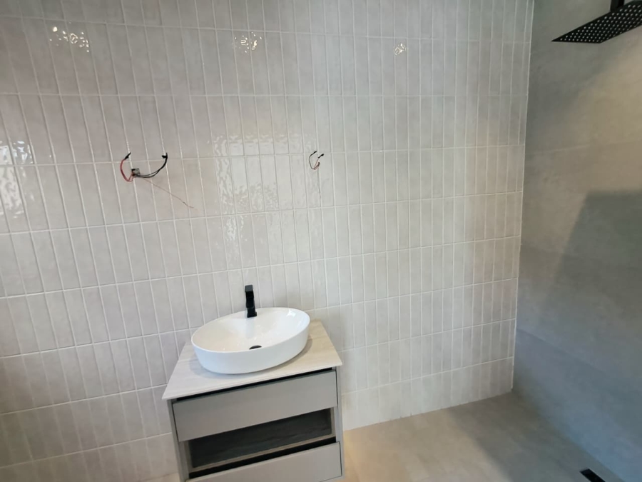 5 Bedroom Property for Sale in Atholl Gauteng