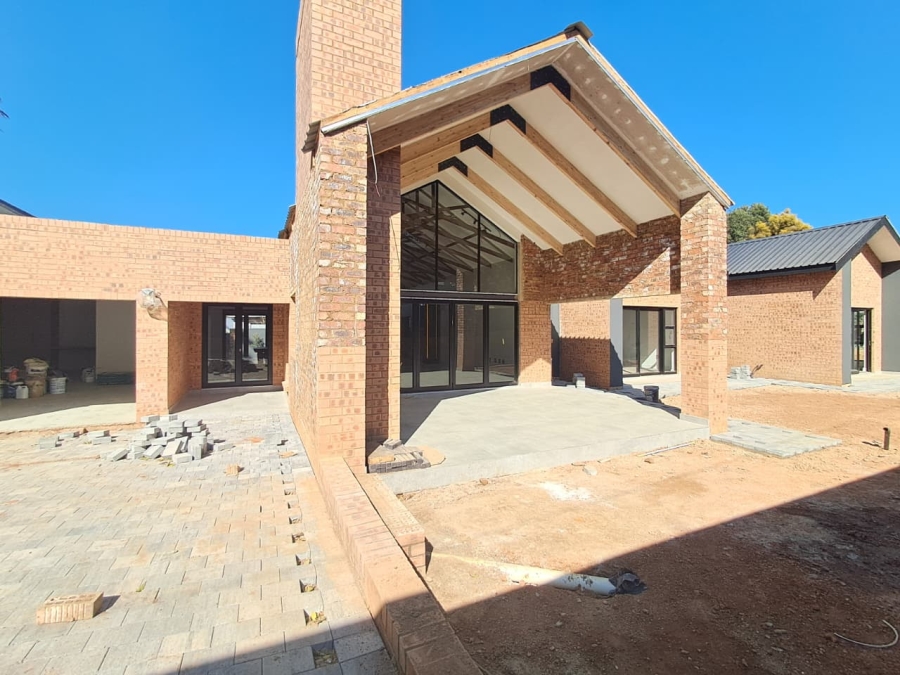 5 Bedroom Property for Sale in Atholl Gauteng