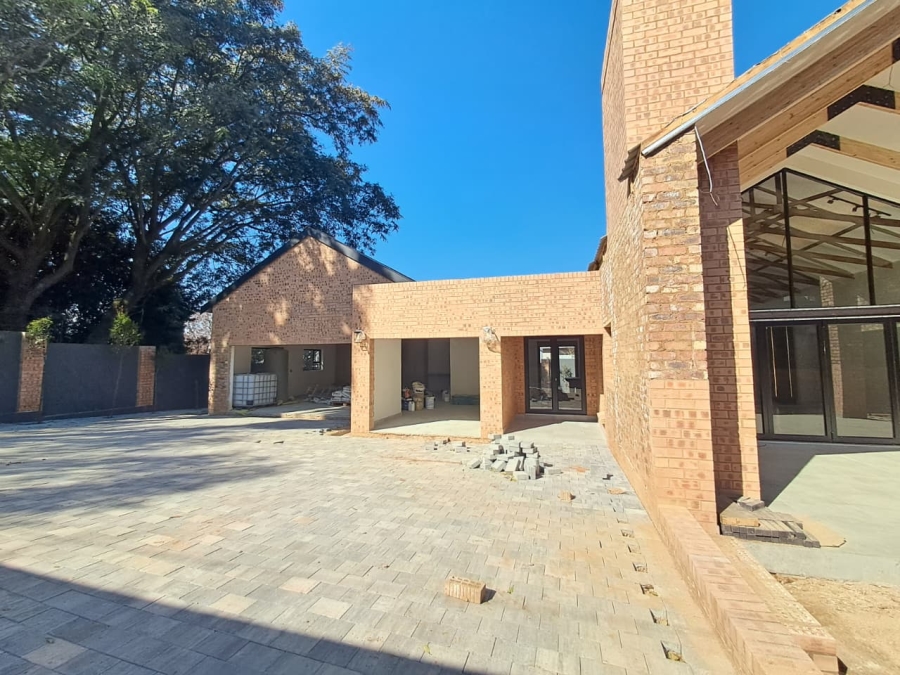 5 Bedroom Property for Sale in Atholl Gauteng