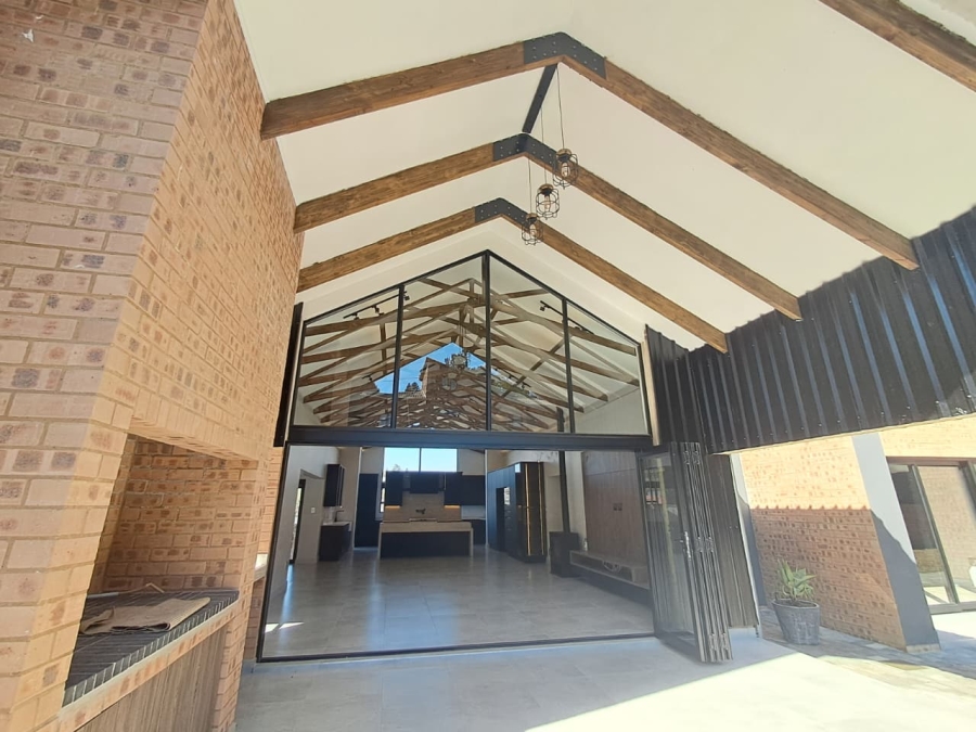 5 Bedroom Property for Sale in Atholl Gauteng