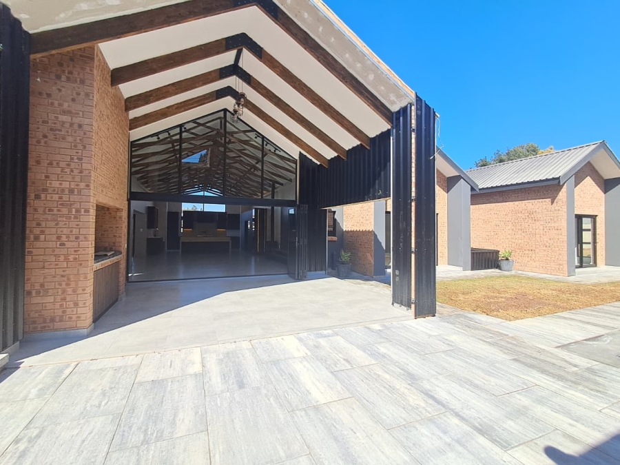 5 Bedroom Property for Sale in Atholl Gauteng