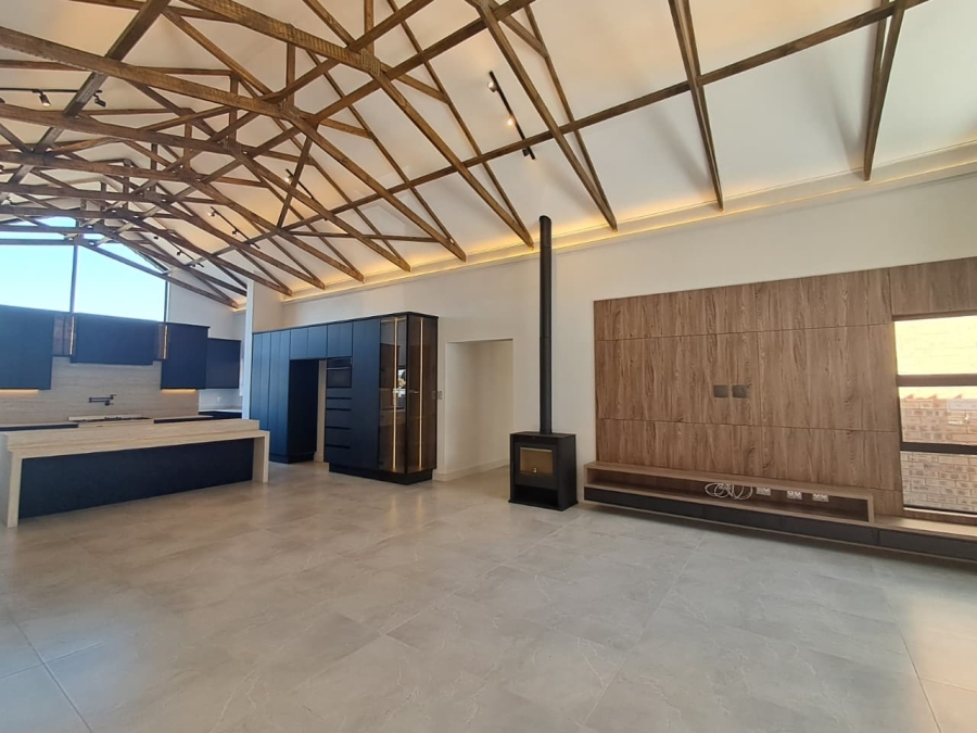 5 Bedroom Property for Sale in Atholl Gauteng