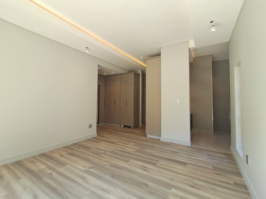 5 Bedroom Property for Sale in Atholl Gauteng