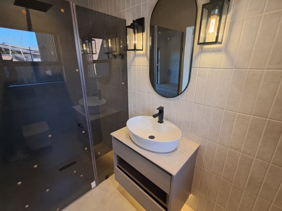 5 Bedroom Property for Sale in Atholl Gauteng