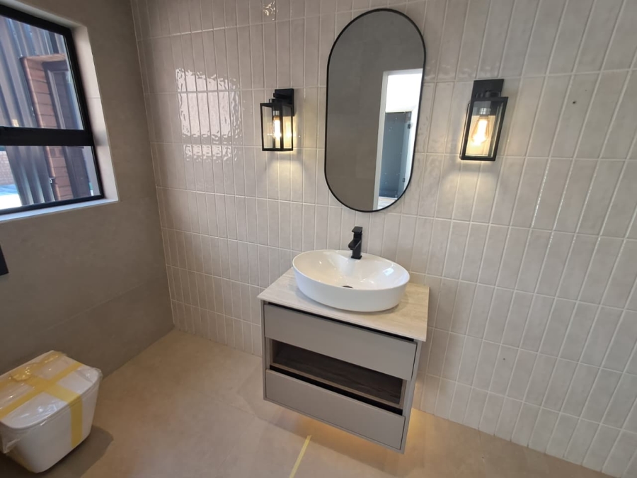 5 Bedroom Property for Sale in Atholl Gauteng