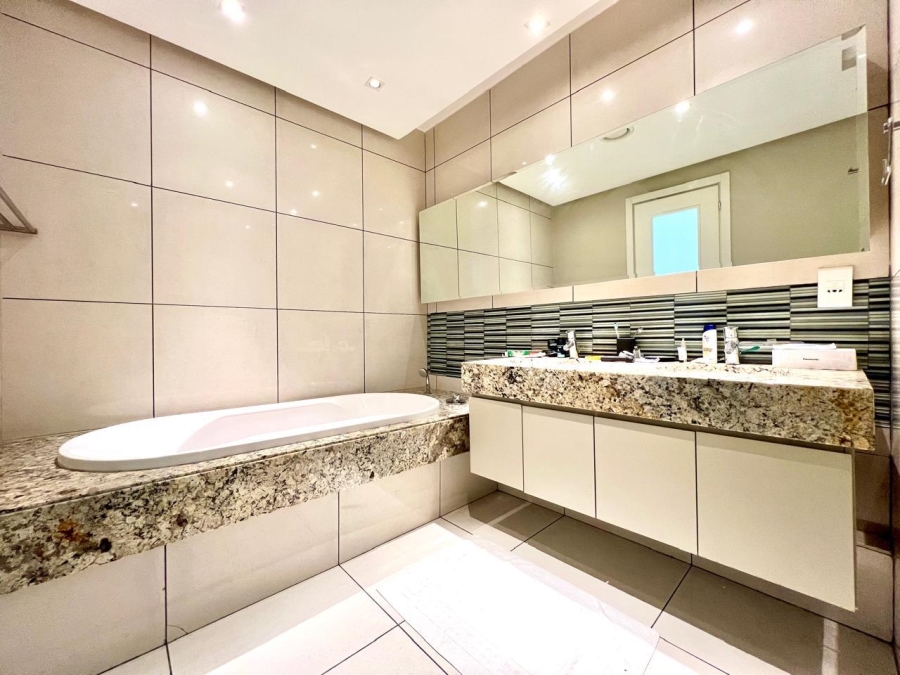 2 Bedroom Property for Sale in Morningside Gauteng