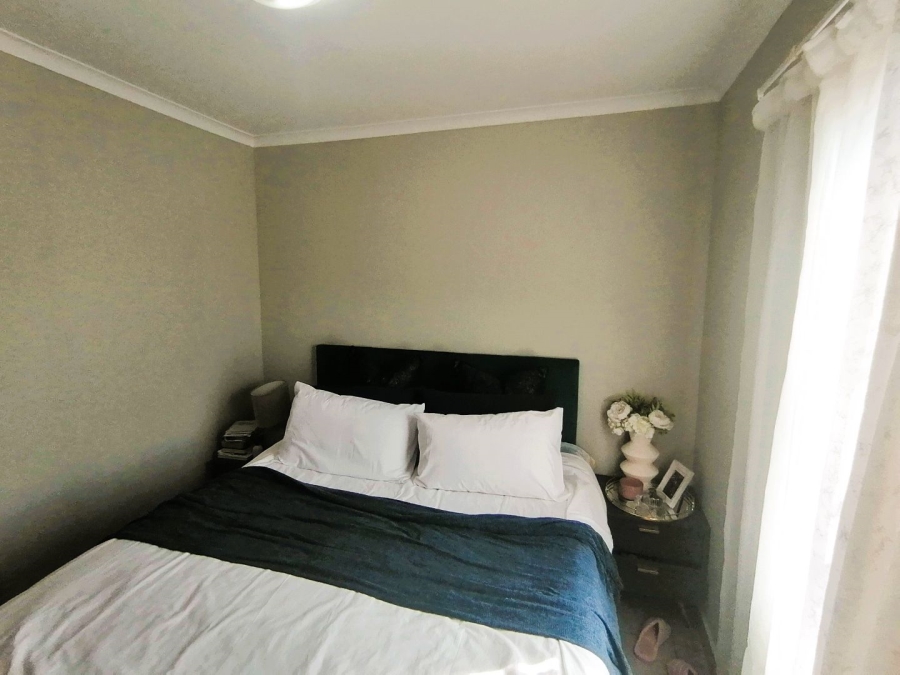 2 Bedroom Property for Sale in Montana Tuine Gauteng