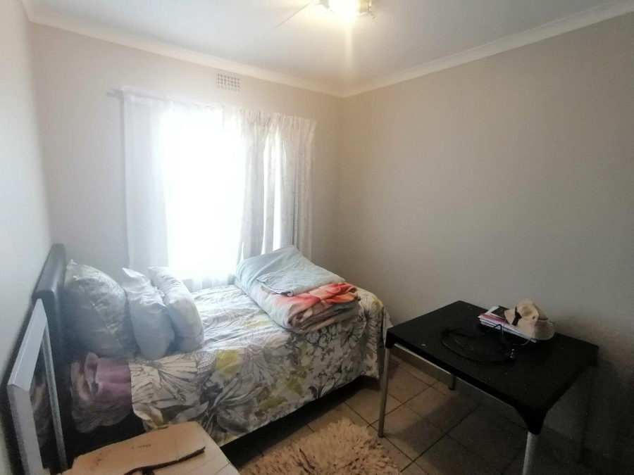 2 Bedroom Property for Sale in Montana Tuine Gauteng
