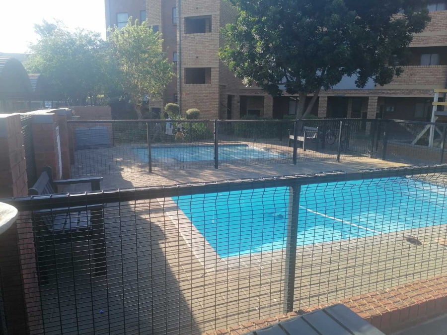 2 Bedroom Property for Sale in Montana Tuine Gauteng
