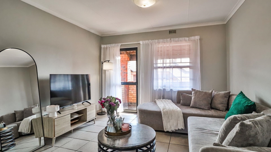 2 Bedroom Property for Sale in Montana Tuine Gauteng