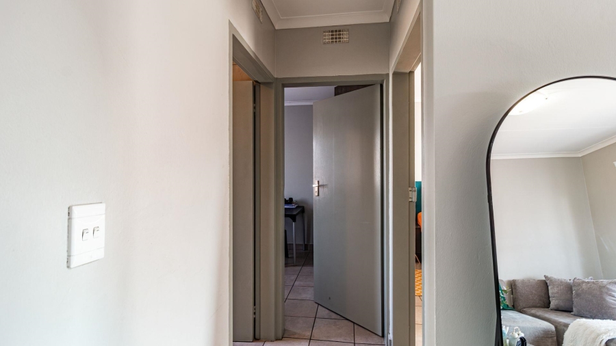 2 Bedroom Property for Sale in Montana Tuine Gauteng