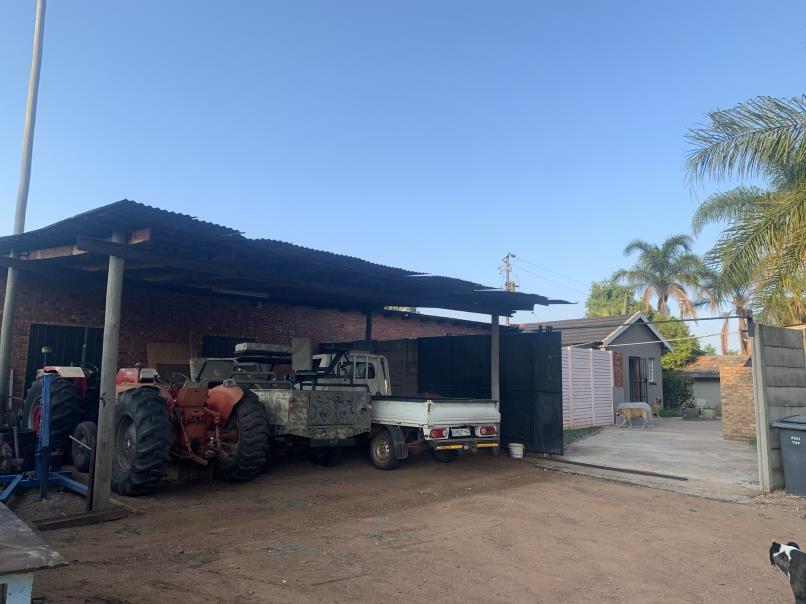 0 Bedroom Property for Sale in Haakdoornboom Gauteng