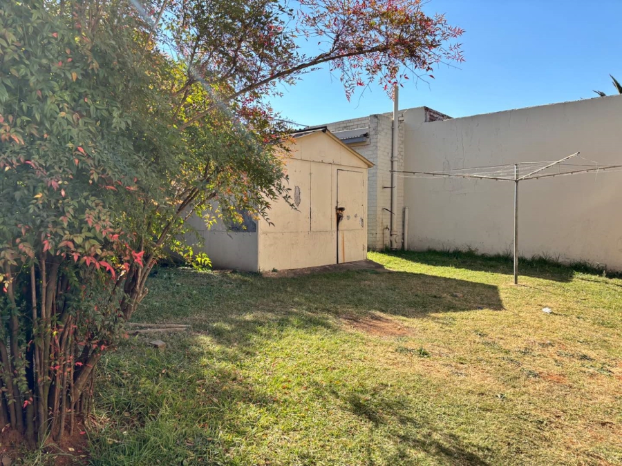 3 Bedroom Property for Sale in Wannenburghoogte Gauteng