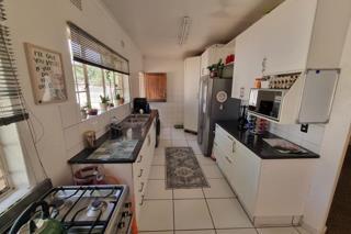3 Bedroom Property for Sale in Brackendowns Gauteng