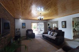 3 Bedroom Property for Sale in Brackendowns Gauteng