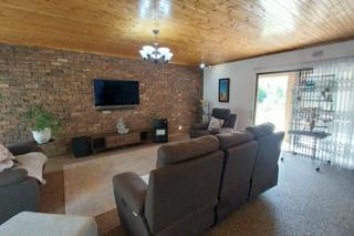 3 Bedroom Property for Sale in Brackendowns Gauteng