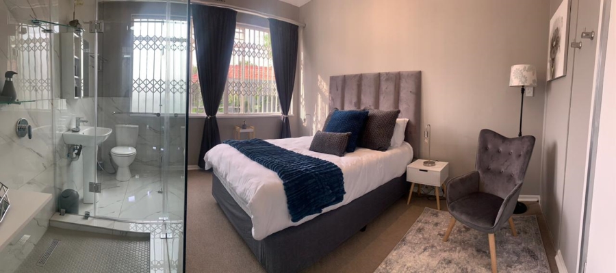 To Let 1 Bedroom Property for Rent in Waverley Gauteng