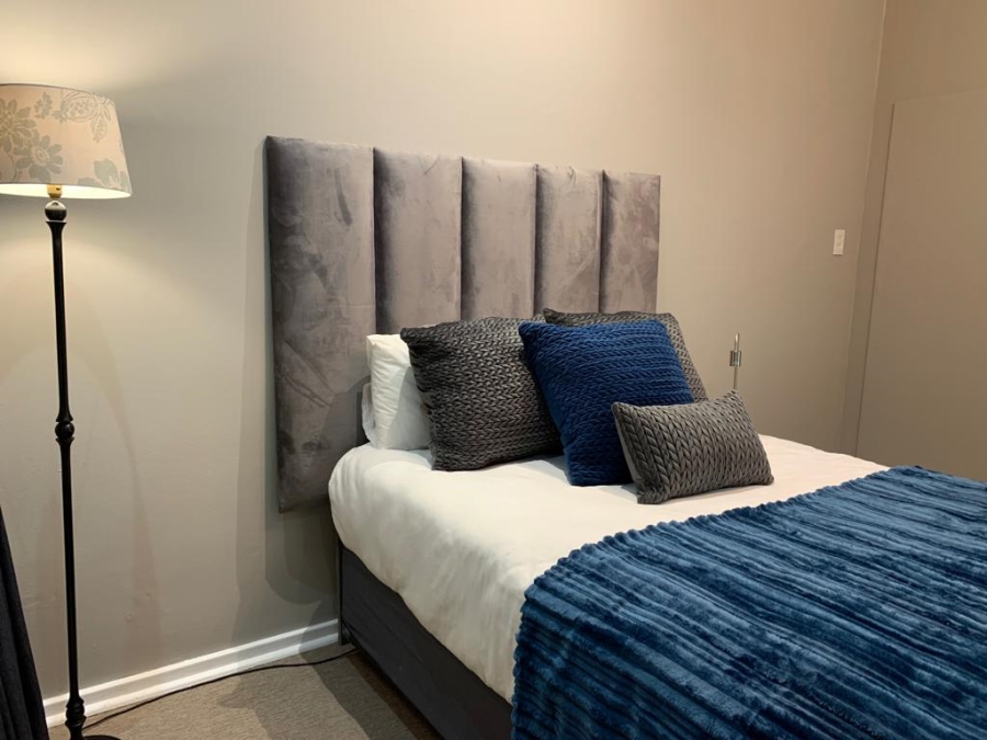 To Let 1 Bedroom Property for Rent in Waverley Gauteng