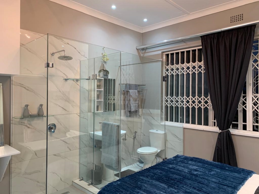 To Let 1 Bedroom Property for Rent in Waverley Gauteng