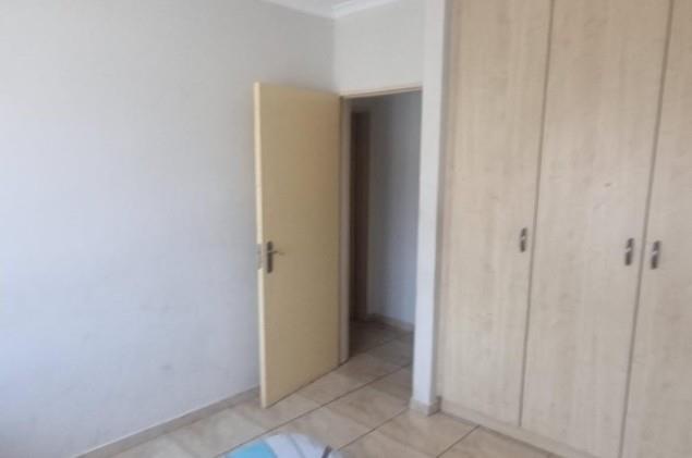 To Let 3 Bedroom Property for Rent in Corlett Gardens Gauteng