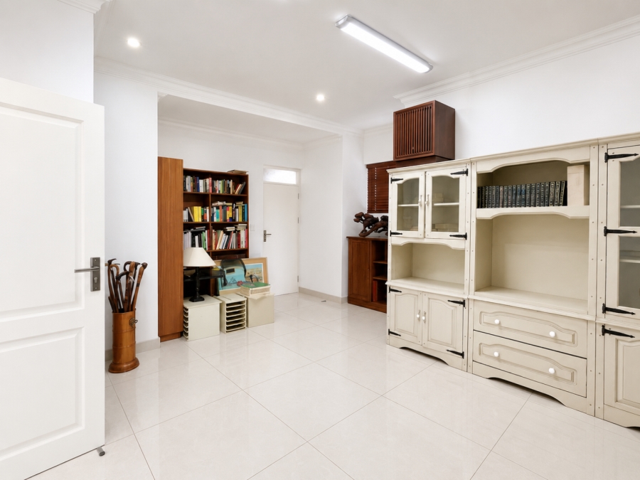4 Bedroom Property for Sale in Lombardy Estate Gauteng
