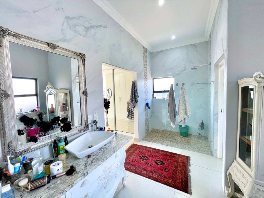 4 Bedroom Property for Sale in Lombardy Estate Gauteng