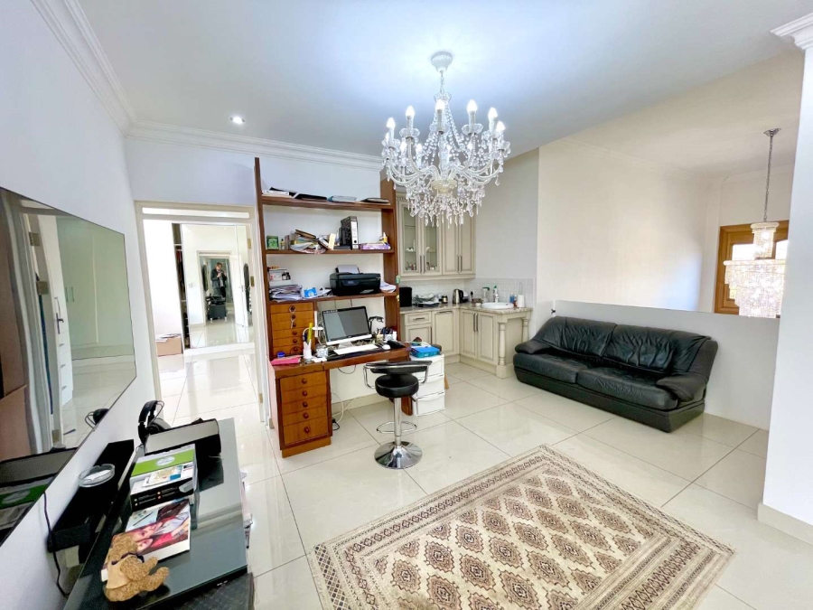 4 Bedroom Property for Sale in Lombardy Estate Gauteng