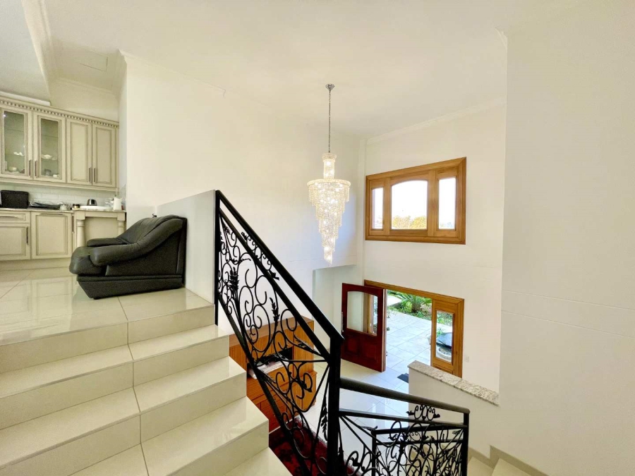 4 Bedroom Property for Sale in Lombardy Estate Gauteng