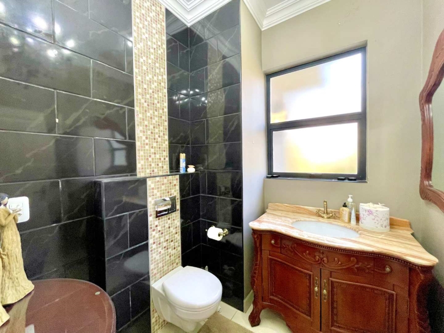 4 Bedroom Property for Sale in Lombardy Estate Gauteng