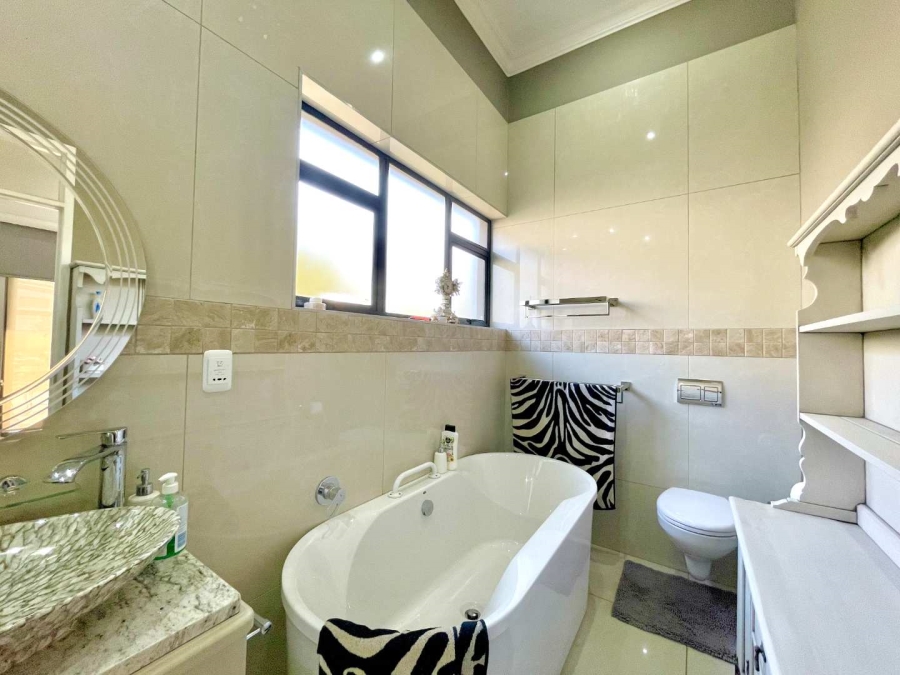 4 Bedroom Property for Sale in Lombardy Estate Gauteng
