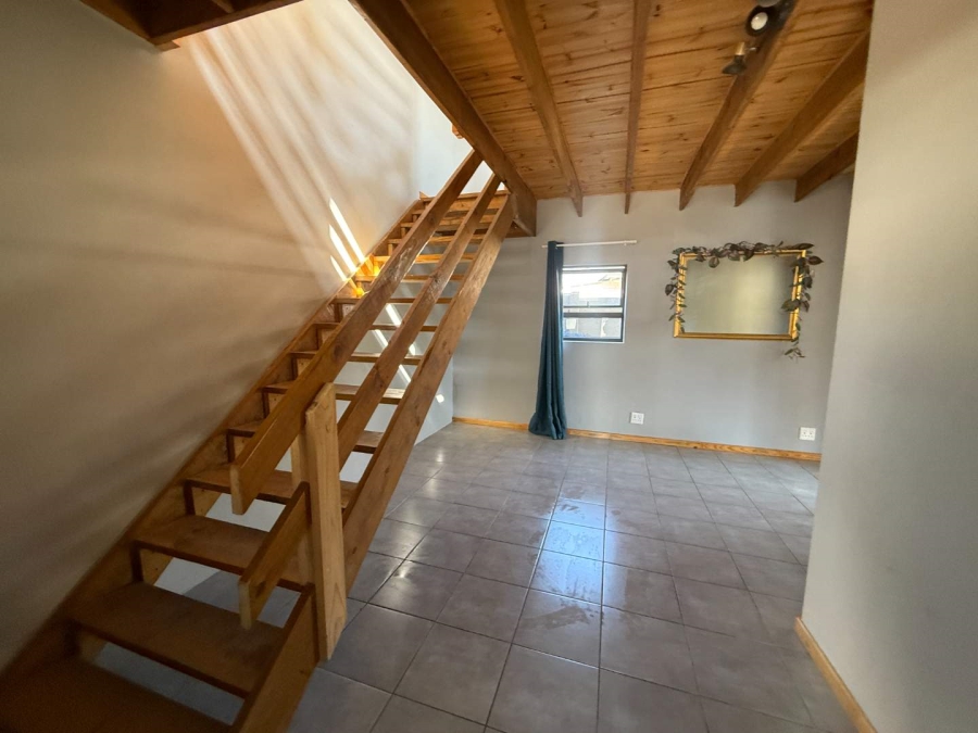 To Let 1 Bedroom Property for Rent in Fontainebleau Gauteng
